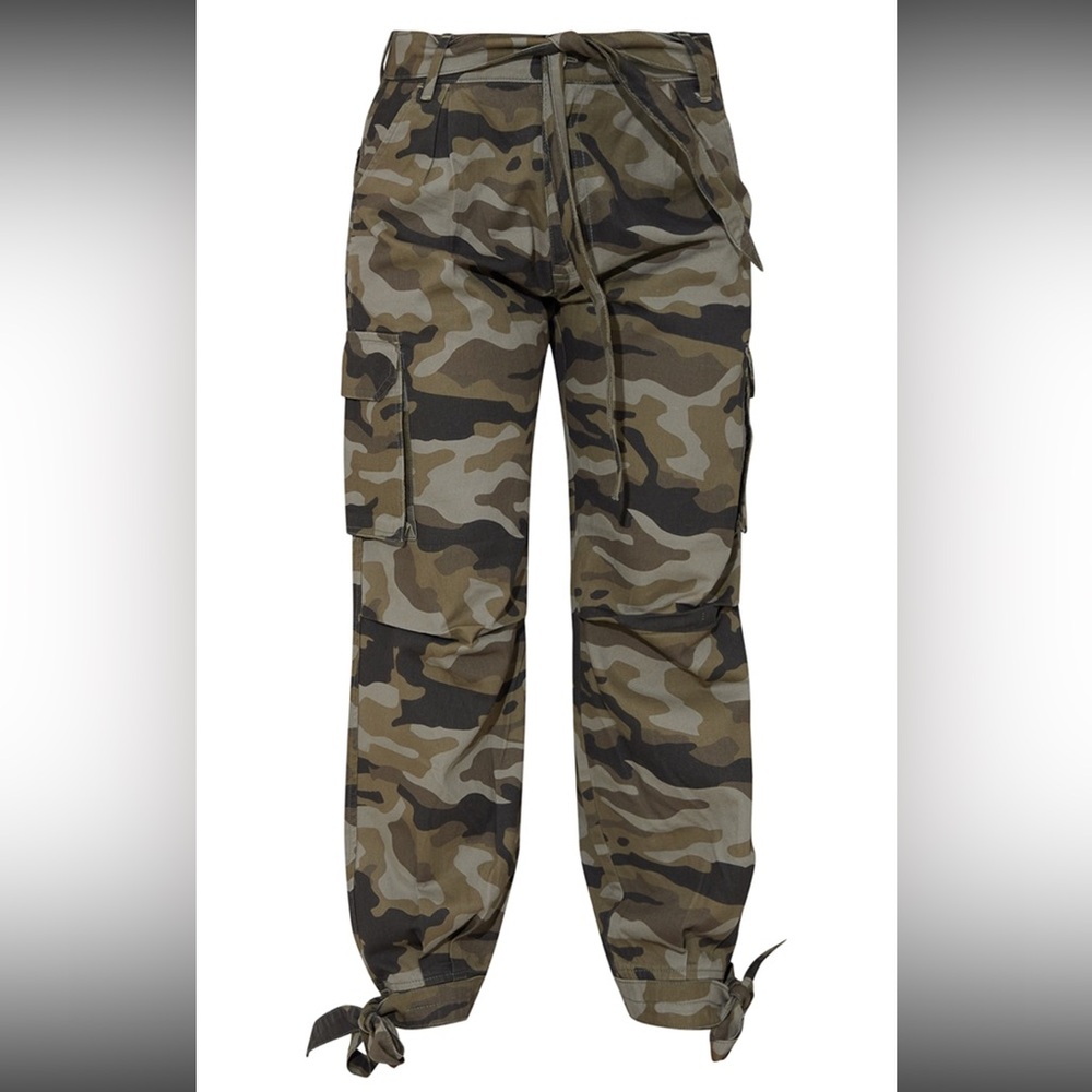 Camo low rise baggy cargos